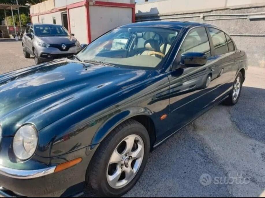 Jaguar S-Type MARCIANTE PER PEZZI DI RICAMBIO 3.0 CAMBIO AUTOMATICO V6 24V cat Executive BELLISSIMA