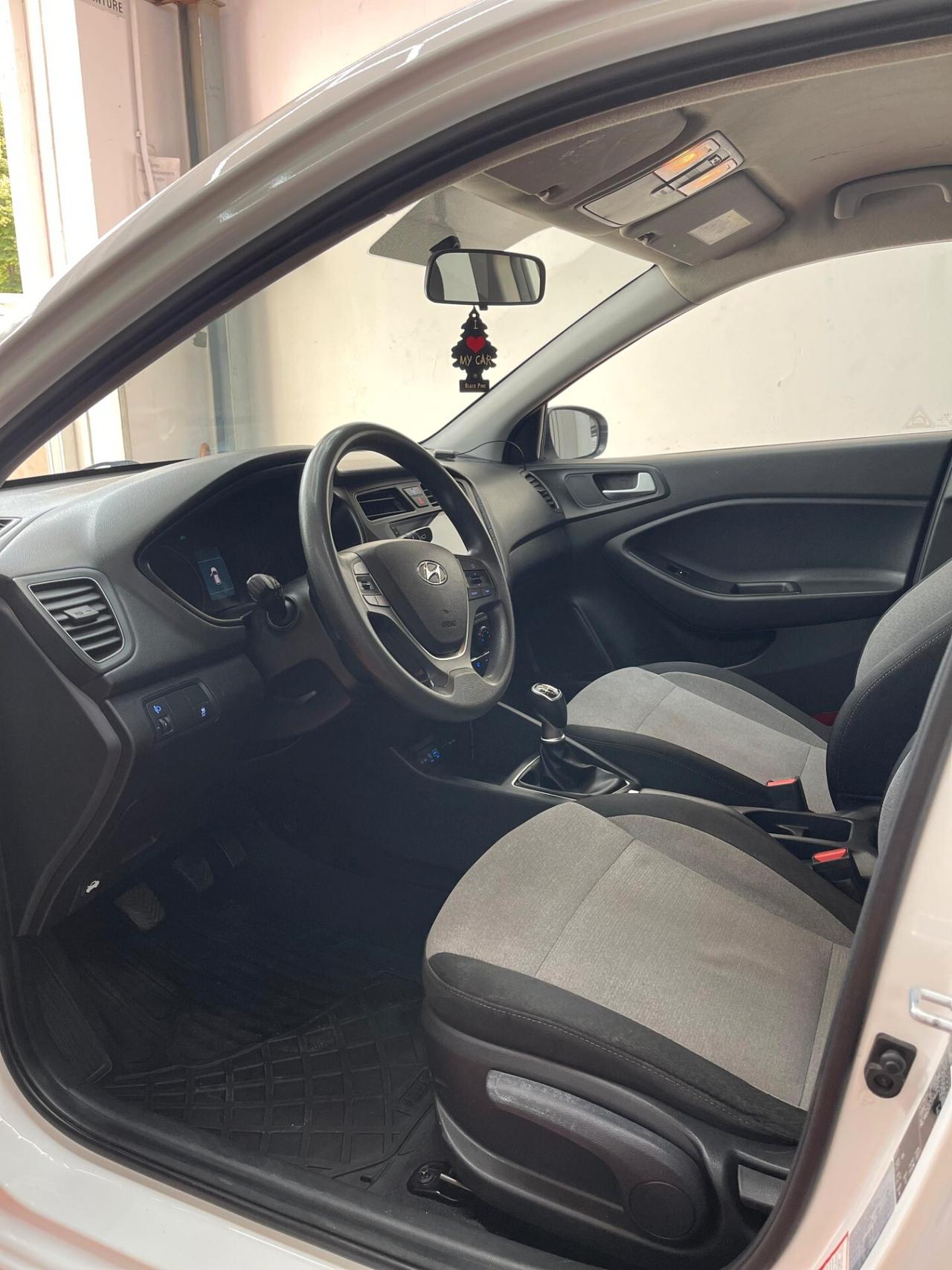 Hyundai i20 1.1 CRDi 12V 5 porte Classic