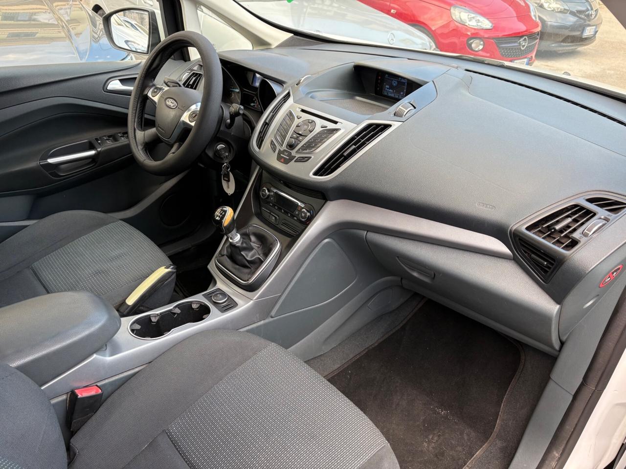 Ford C-Max 1.6 TDCi 115CV gancio traino