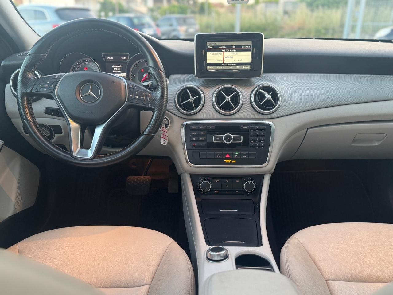 GLA 180 CAMBIO AUTOMATICO TETTO GARANZIA