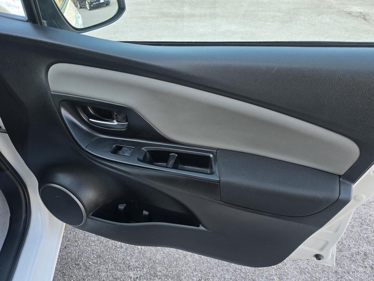Toyota Yaris 1.5 Hybrid 5 porte ActiveN