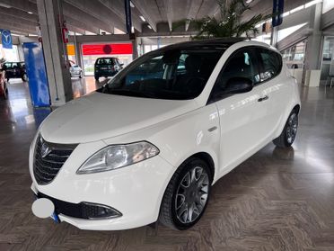 Lancia Ypsilon 1.2 69 CV 5 porte S&S Platinum Plus * Neopatentati