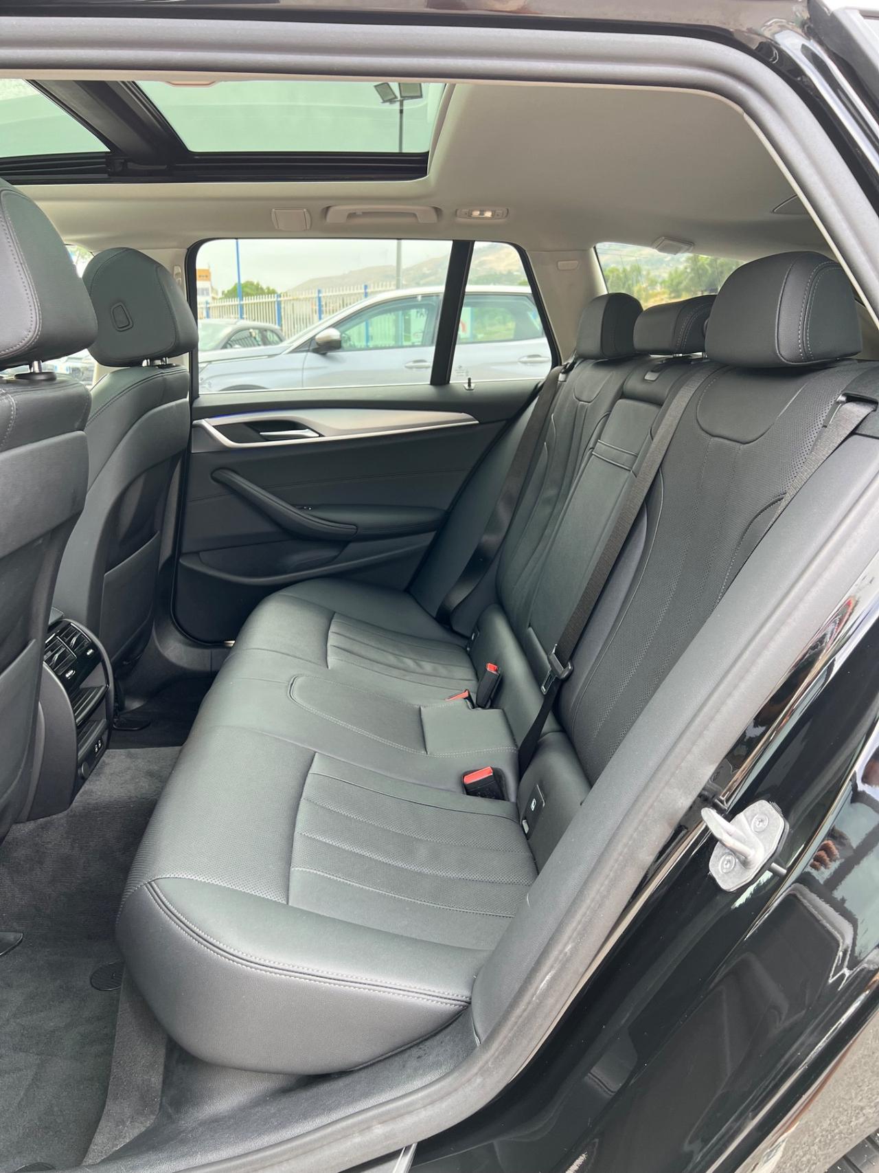 Bmw 520d xDrive Touring Luxury 2022