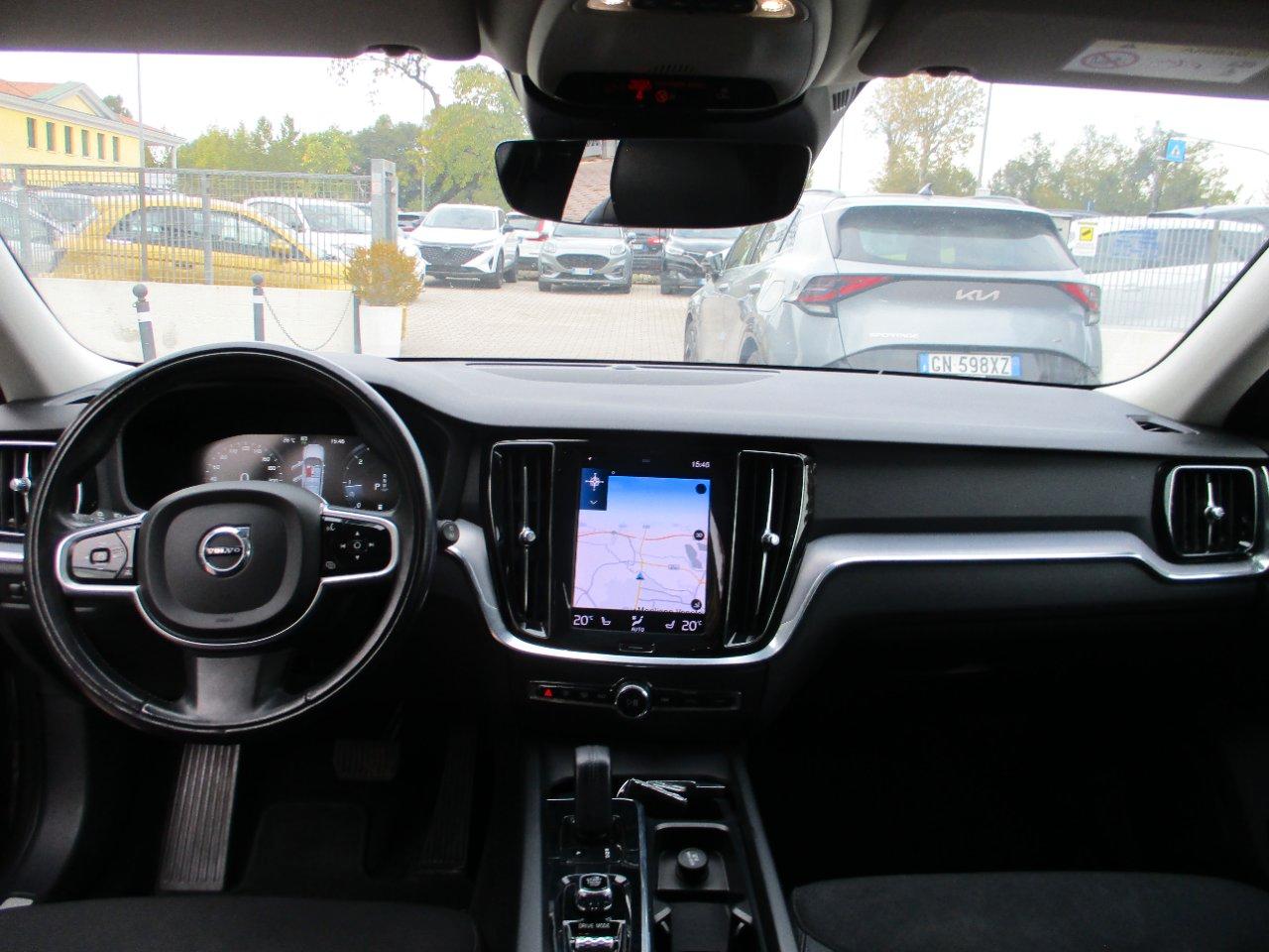 Volvo V60 Cross Country 2.0 b4 Business Pro AWD auto CarPlay/Camera/Portellone