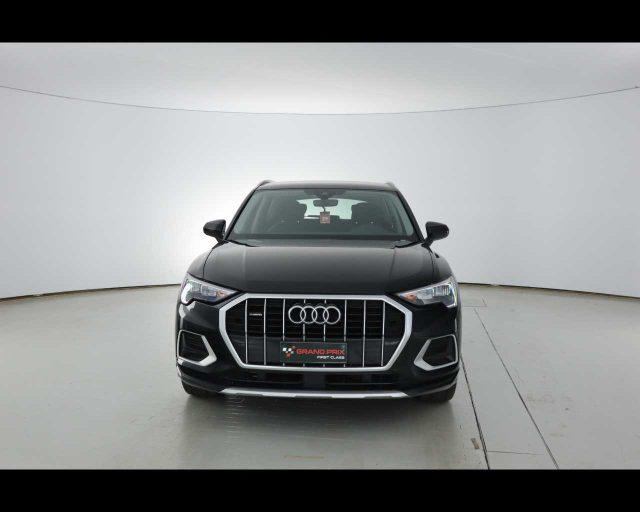 AUDI Q3 35 TDI quattro S tronic Business Advanced