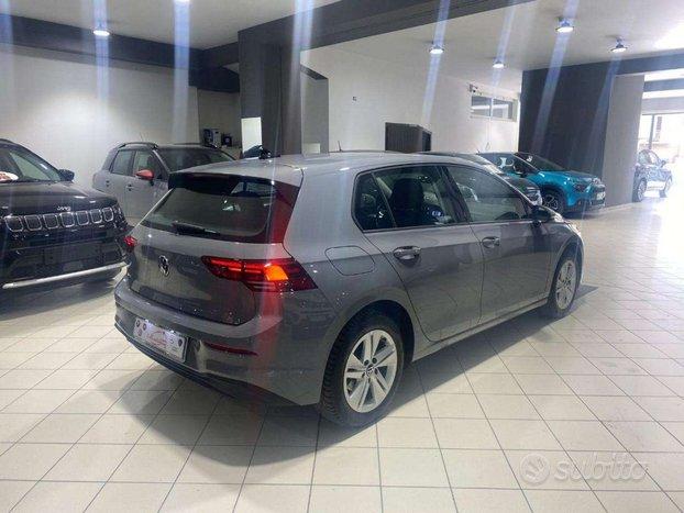 VOLKSWAGEN Golf 1.0 TSI 110 CV EVO Life