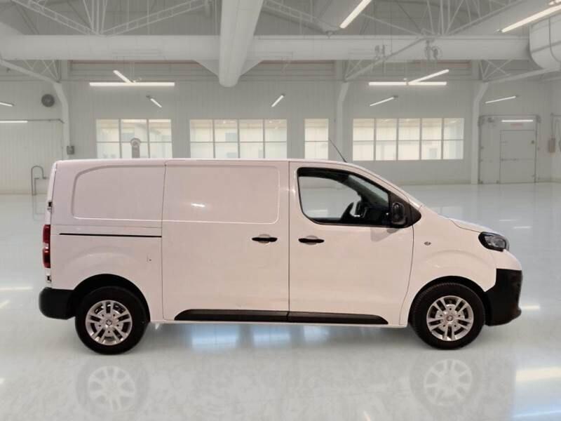 Peugeot EXPERT 4P 2.0 BLUEHDI 120 PREMIUM STANDARD