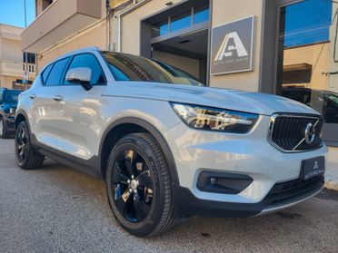 Volvo XC40 D3 150 Cv Geartronic Momentum Retrocamera...