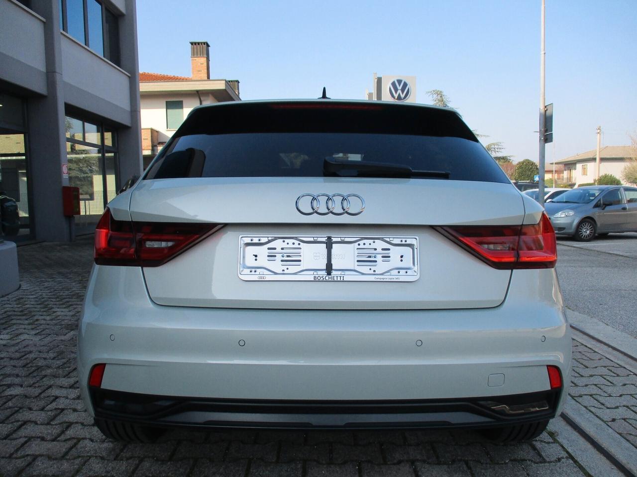 Audi A1 allstreet 30 TFSI Business