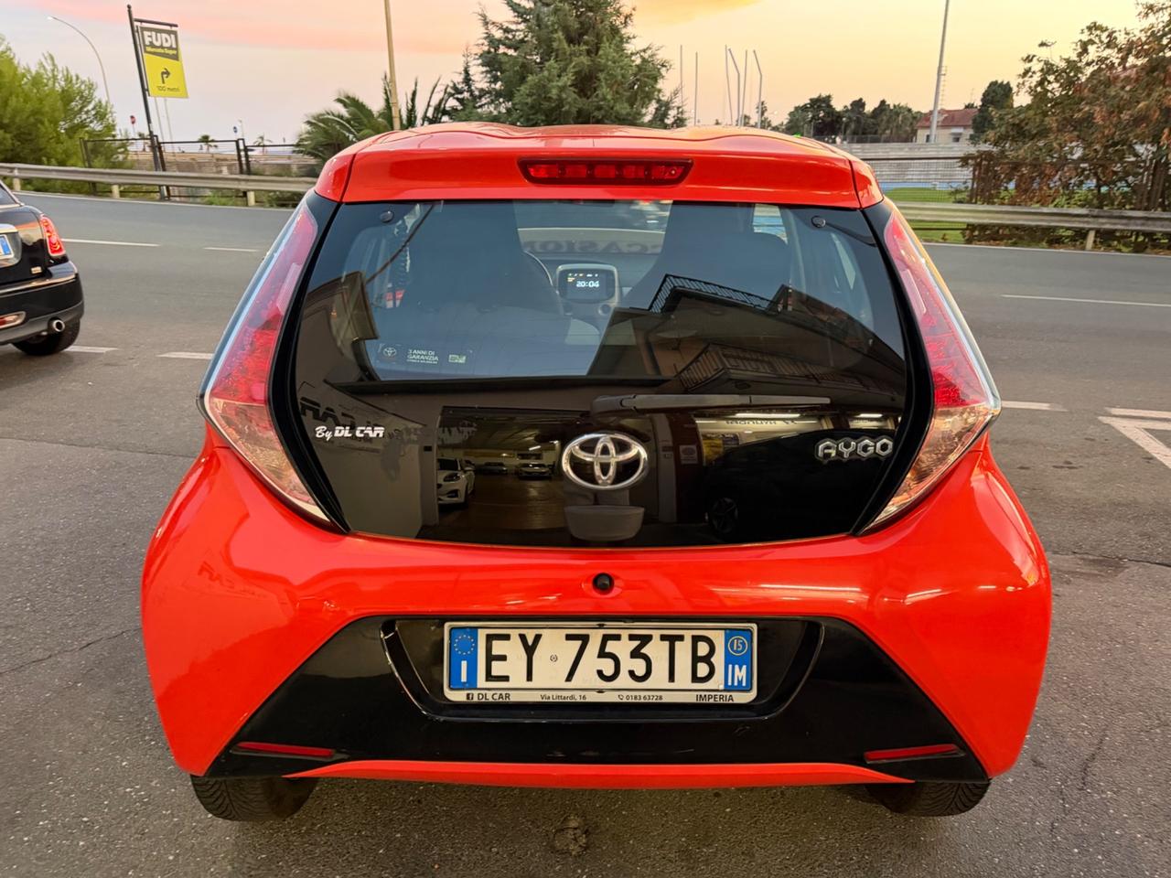 Toyota Aygo 1.0 VVT-i 69 CV 5 porte x-wave