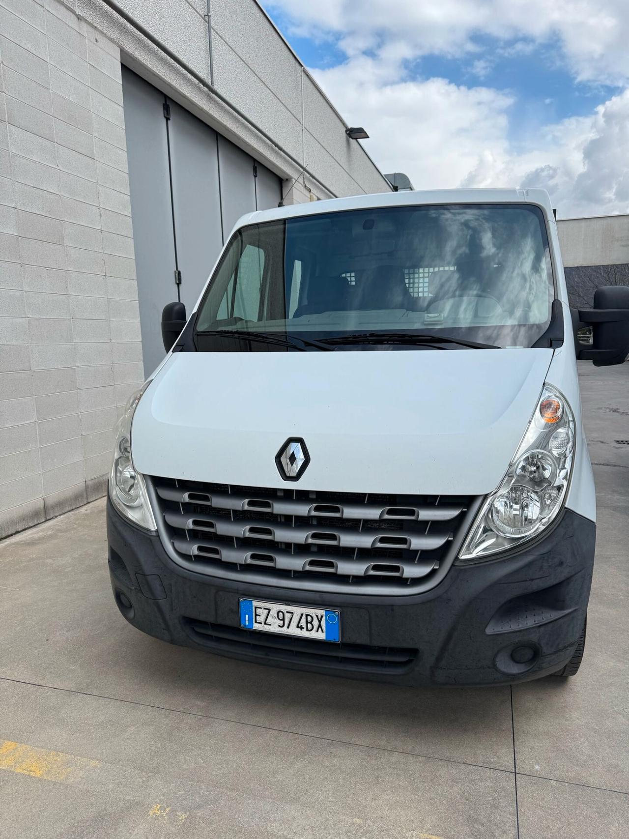 Renault Master T35 2.3 dCi/125 PL-DC Cabinato E5