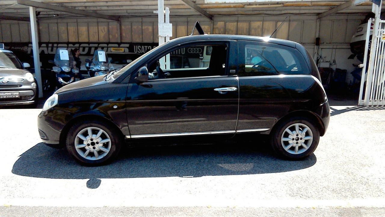 LANCIA YPSILON 2 SERIE - 1.2 69 CV ARGENTO - BENZINA/GPL - EURO 5.200,00 TRATTABILI