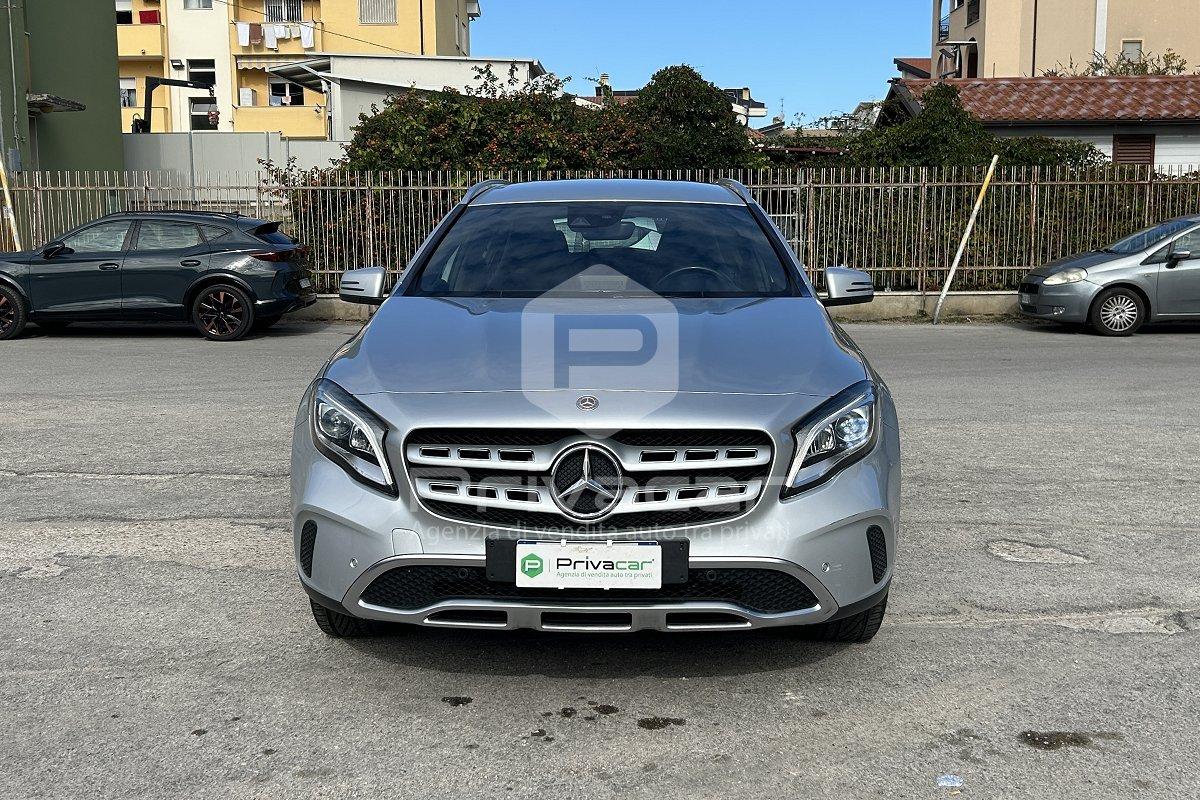 MERCEDES GLA 200 d Automatic Sport