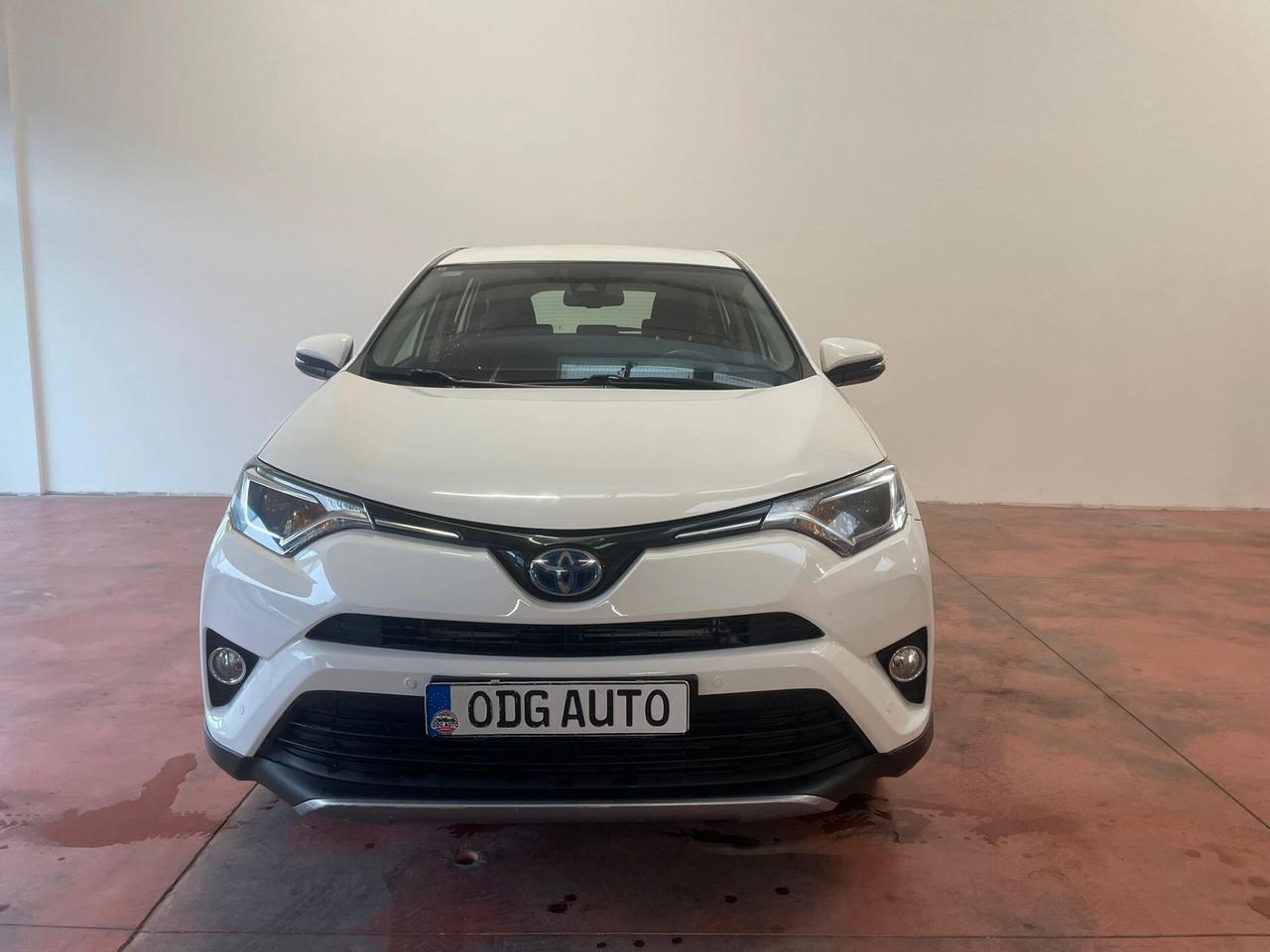 TOYOTA RAV 4 HYBRID-benzina CAMBIO AUT. 2.5 CV 155 con Km 146.696 garanzia 12 mesi