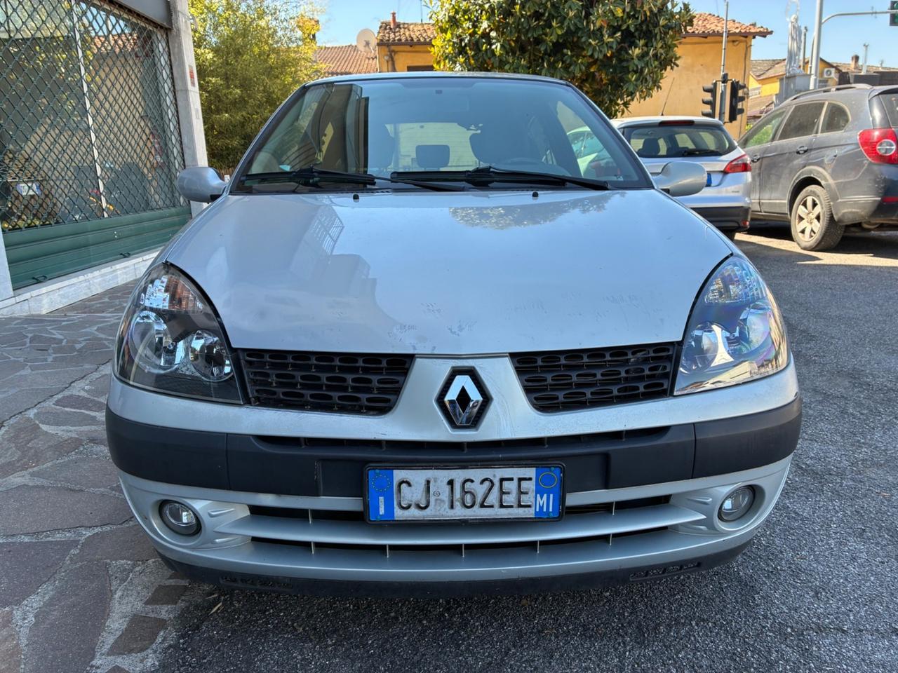 Renault Clio 1.2 3p 16v OK Neo Patentati