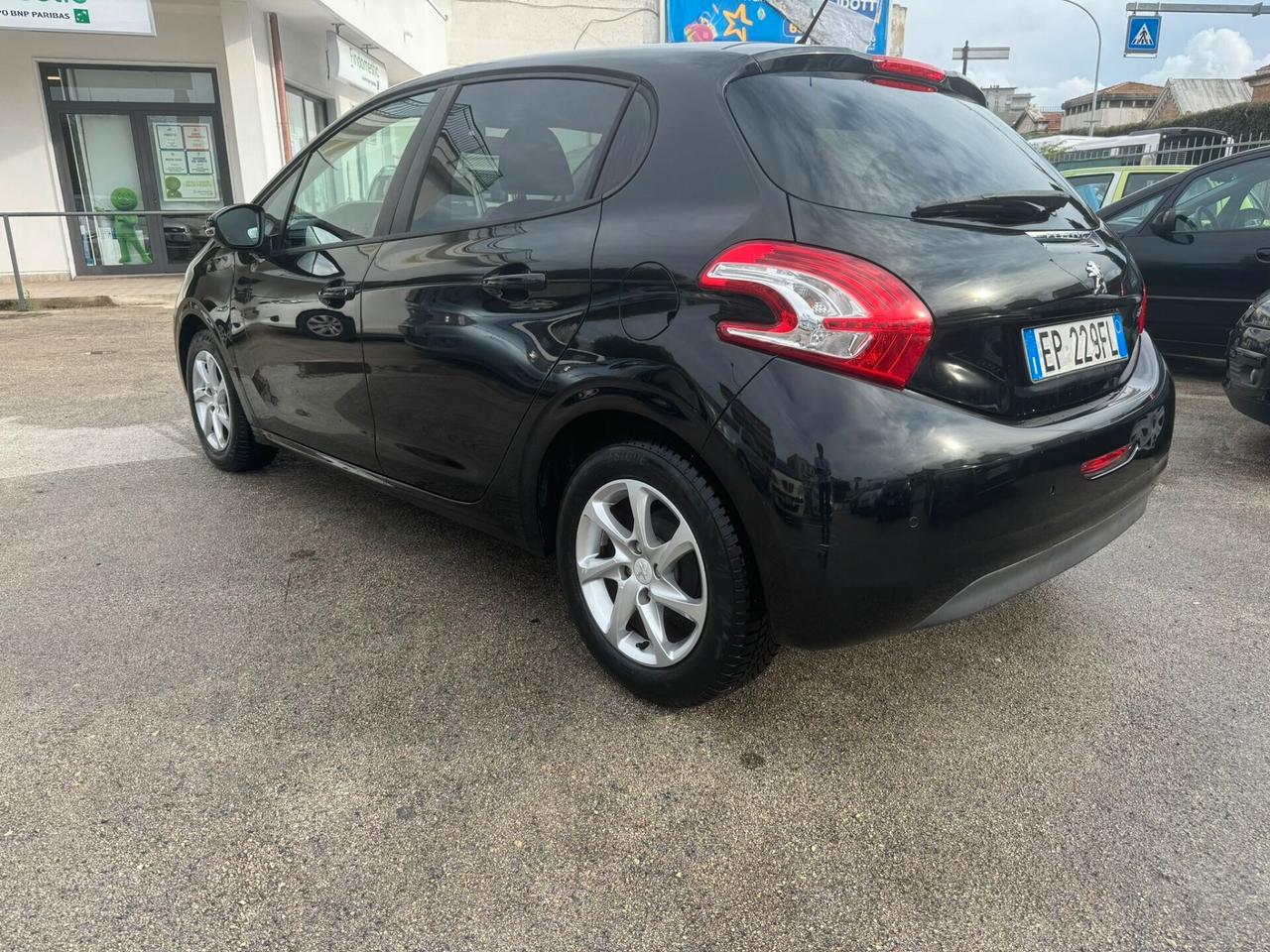 Peugeot 208 1.2 VTi 82 CV 5 porte Access NEOPATENTATI