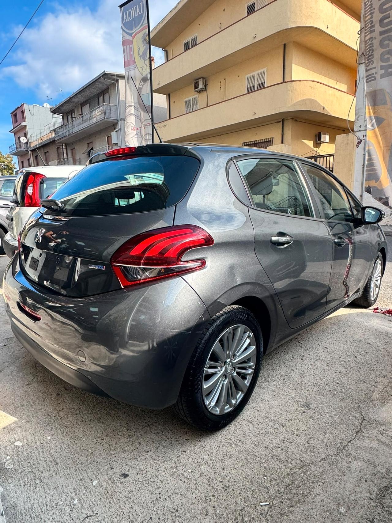 Peugeot 208 BlueHDi 75 5 porte Active