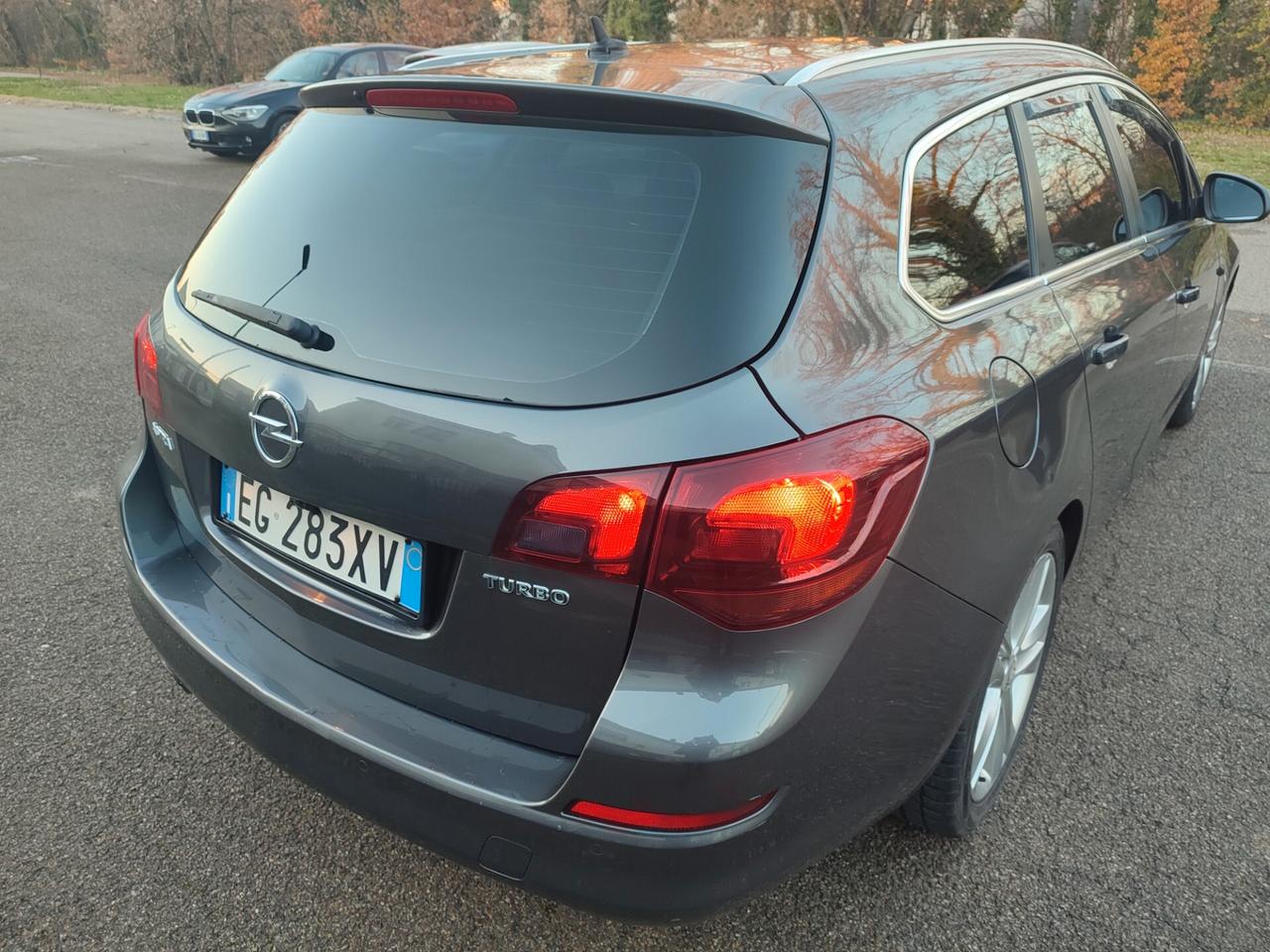 Opel Astra 1.6 Turbo 180CV Sports Tourer Cosmo S