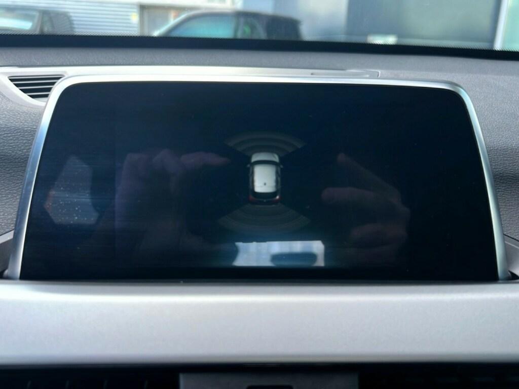 BMW X1 18 d Business xDrive Steptronic