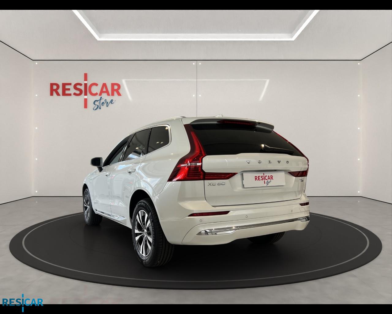 VOLVO XC60 RECHARGE T6 AWD PLUG-IN CORE BRIGHT
