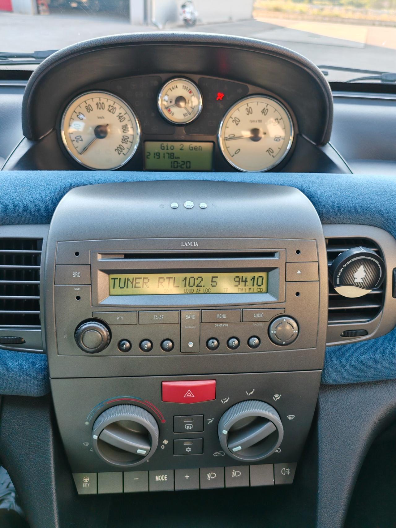 Lancia Ypsilon 1.3 Multijet 16V Platino