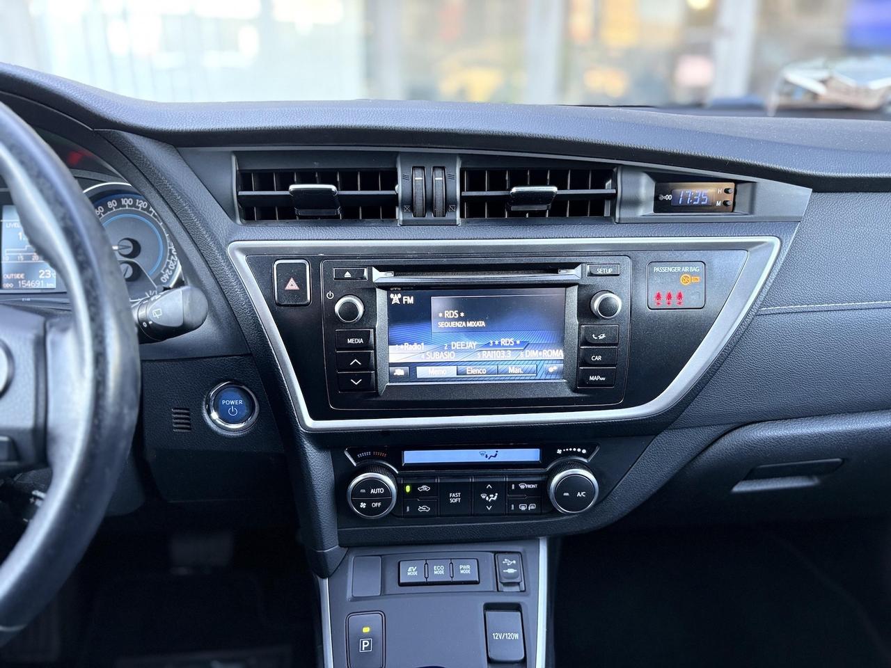 Toyota Auris 1.8 Hybrid 99CV E5 Neo - 2014