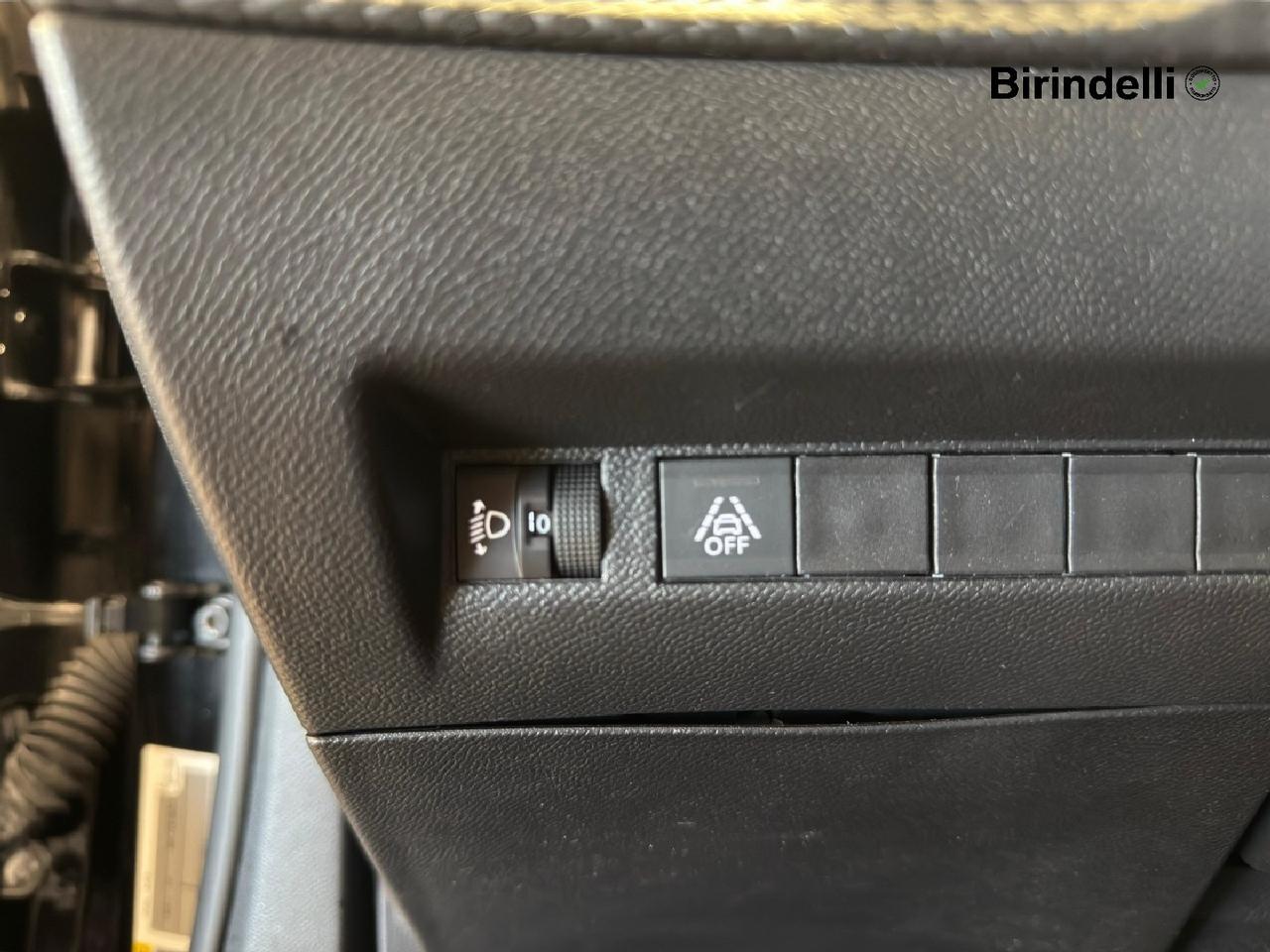 PEUGEOT 2008 2ª serie - 2008 BlueHDi 130 S&S EAT8 Allure