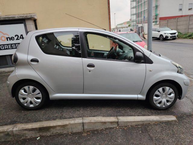 TOYOTA Aygo 1.0 12V VVT-i 5 porte Sol FINANZIABILE