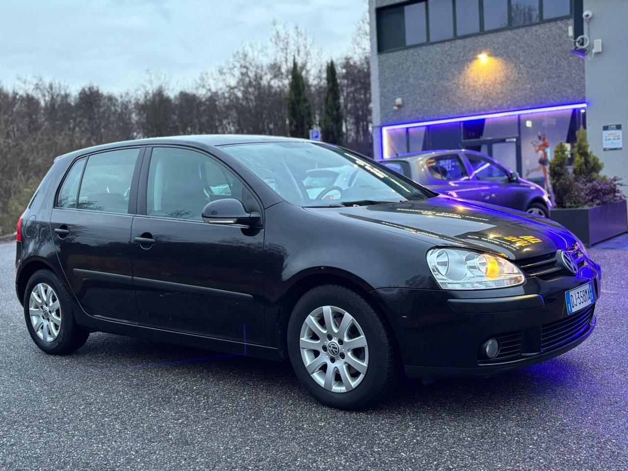 Volkswagen Golf Golf 1.6 16V FSI 5p. SOLO •51.000km•