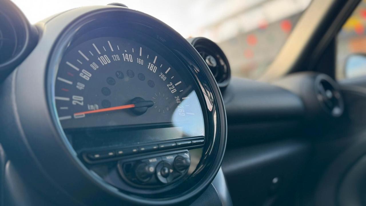 Mini SD Countryman 2.0 DIESEL 2015