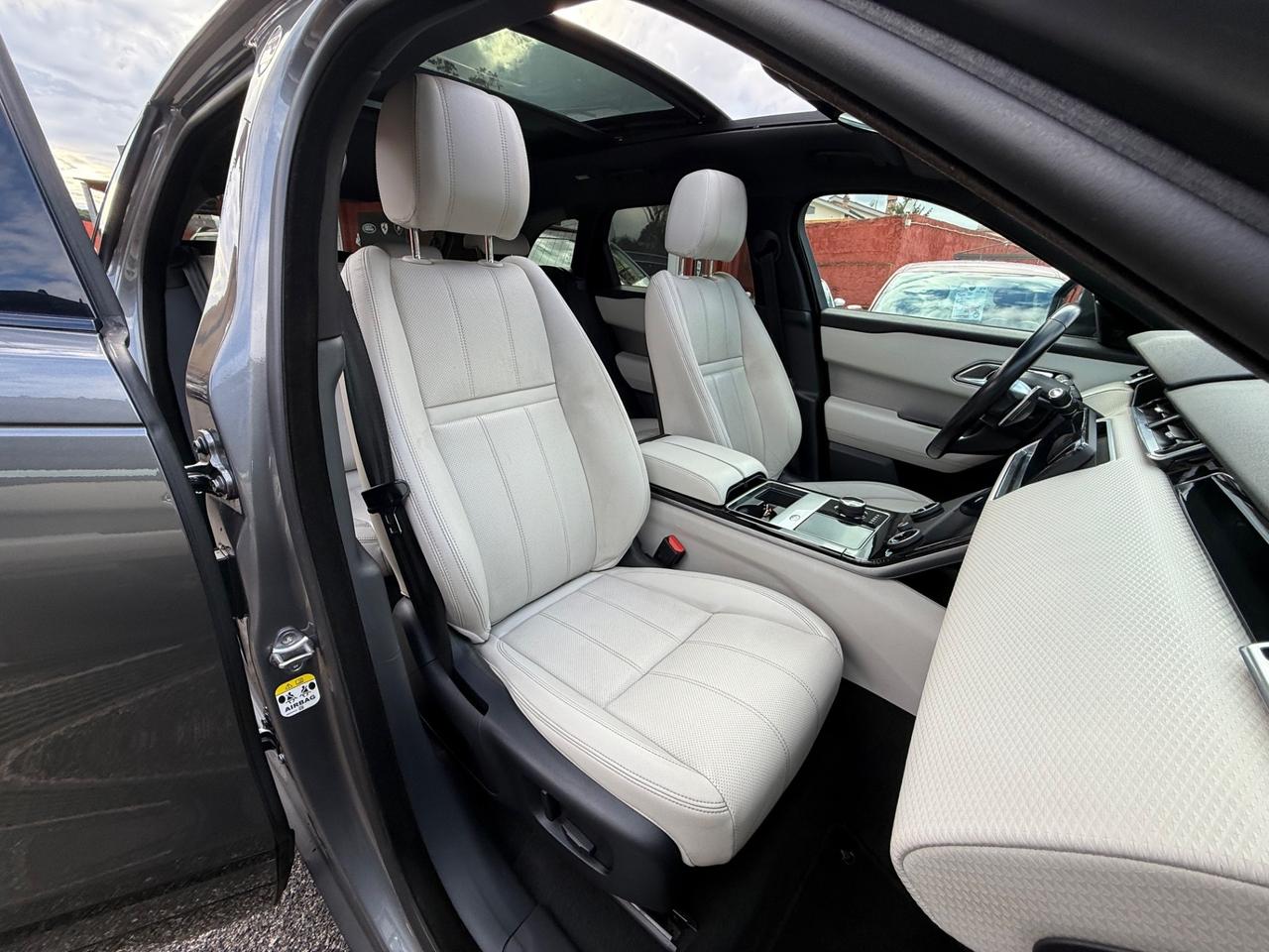 Velar 2.0D I4 240 CV R-Dynamic/unipro/rate/permute