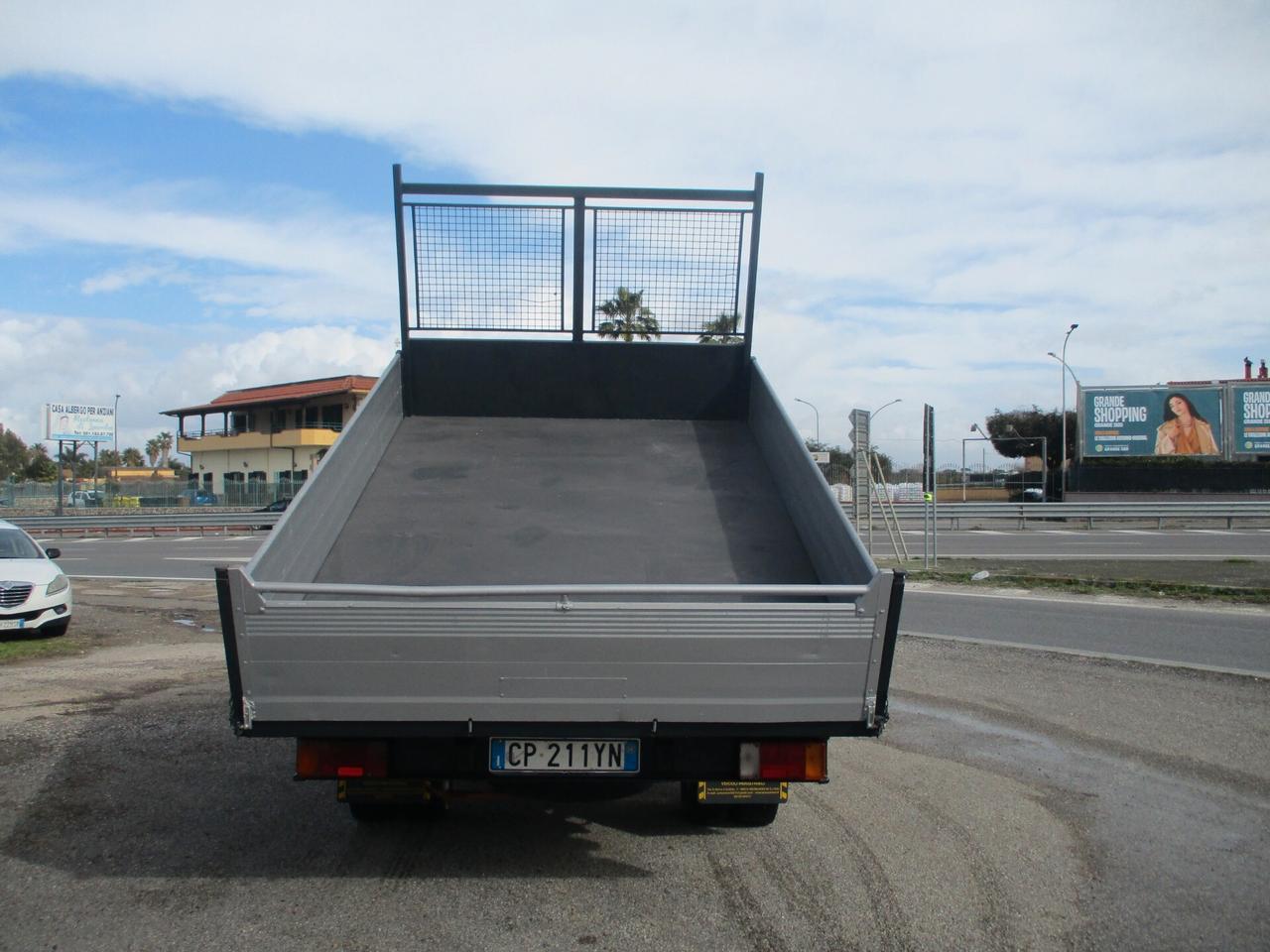 Iveco Daily 35C15 2.8 150CV RIBALTABILE TRILAT. TAGLIANDATO