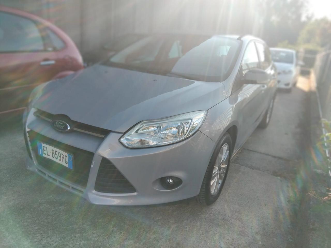 Ford Focus 1.6 benzina