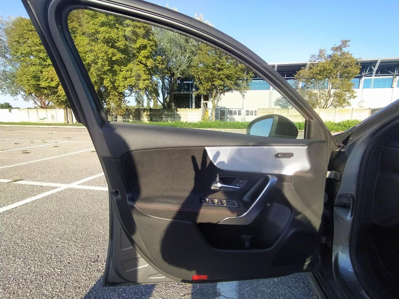 Mercedes-Benz A 250 PREMIUM #50030