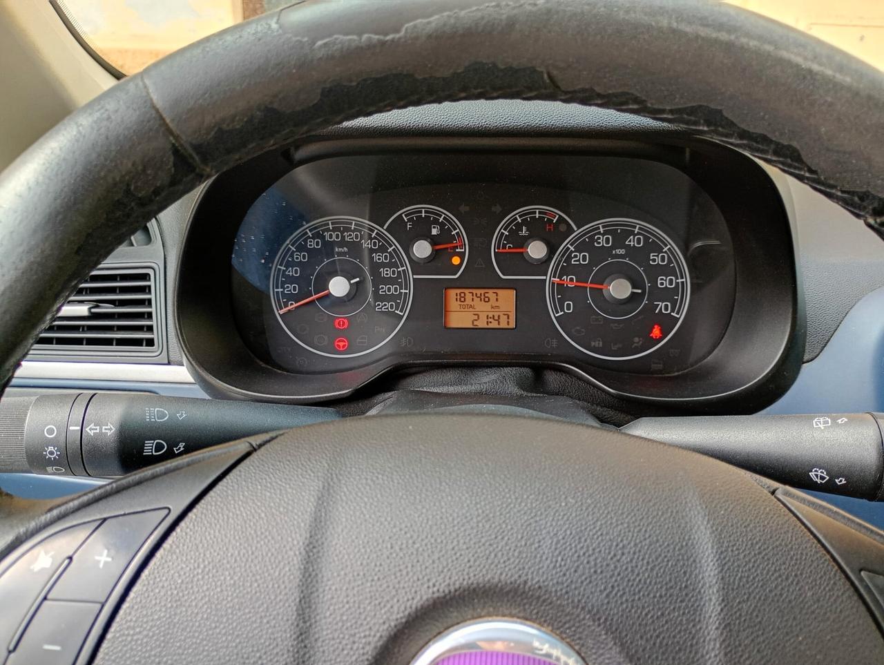 Fiat Grande Punto 1.3 Multijet 75CV Diesel – Frizione Nuova – 5 Porte – Bassi Consumi