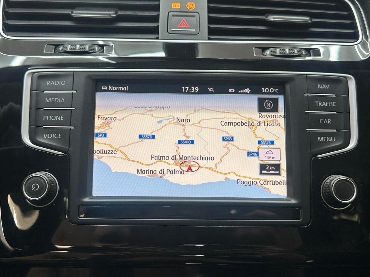 Volkswagen Golf Business 1.6 TDI DSG BlueMotion