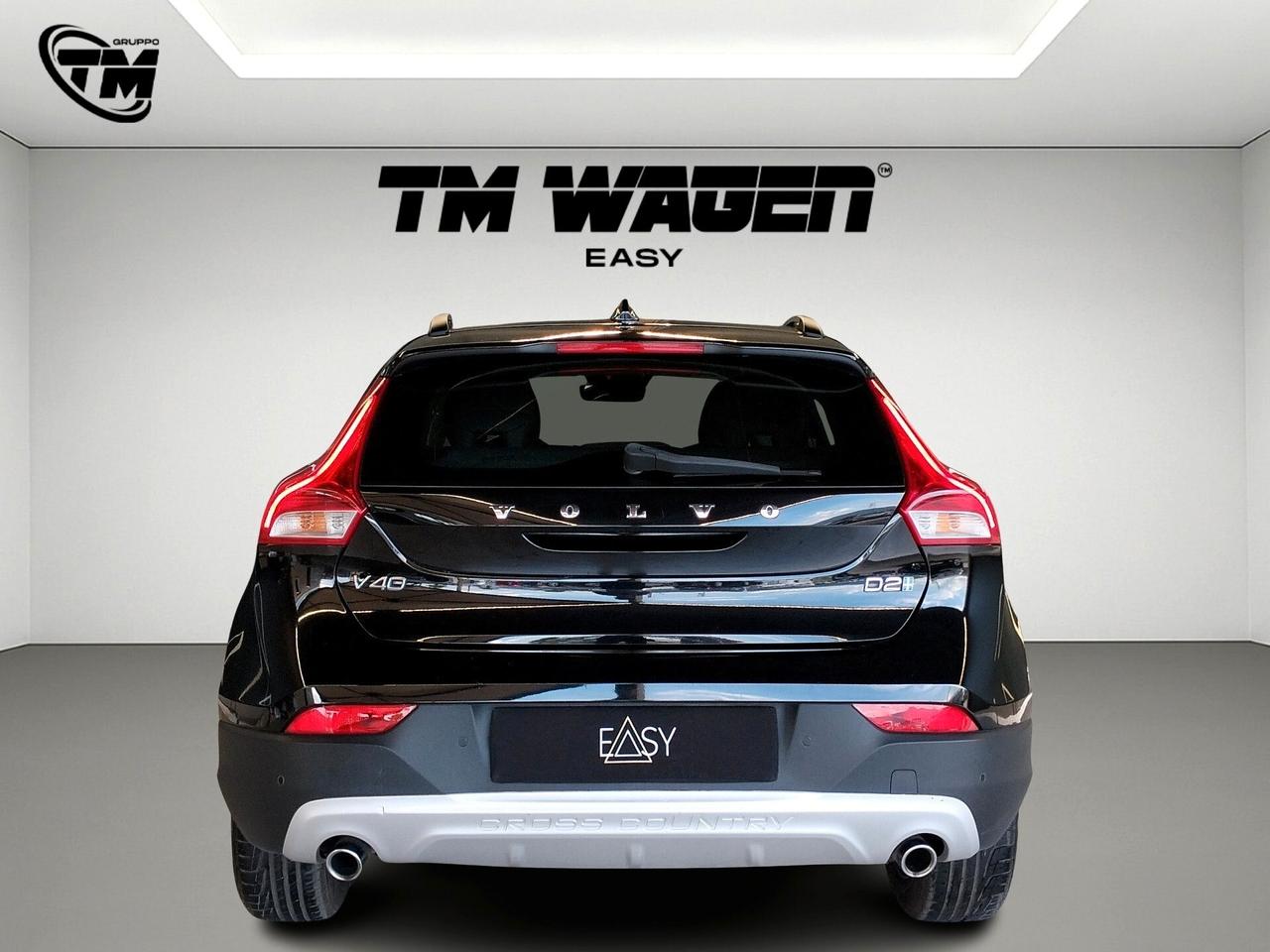 Volvo V40 Cross Country D2 Business Plus - NEOPATENTATI