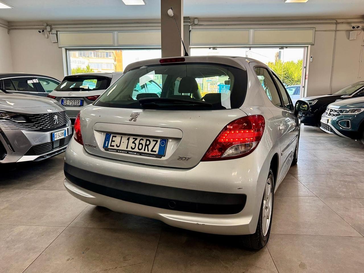Peugeot 207 1.4 HDi 70cv 5p. 10/2011
