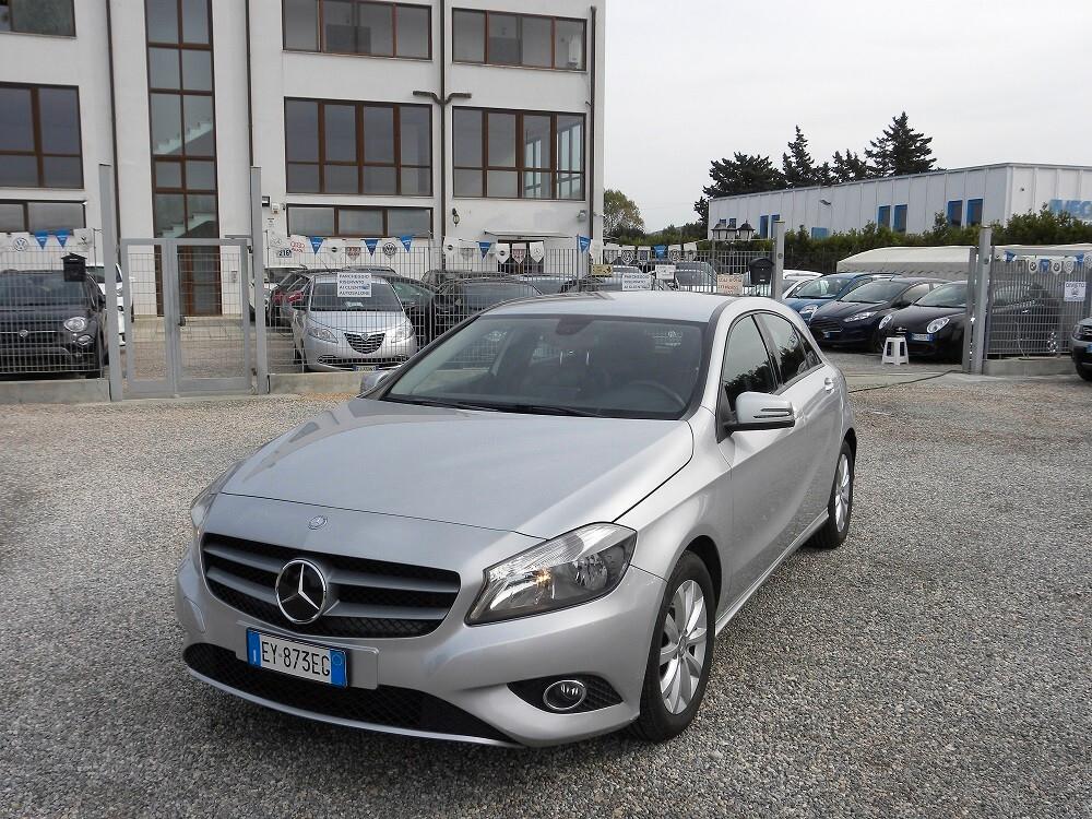 Mercedes-benz A 180 CDI SPORT PELLE, CLIMA, CERCHI, NAVI, CRUISE, MULTIFUNZIONE APPLE CAR PLAY PDC