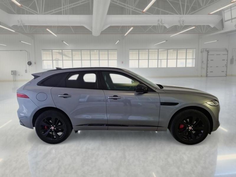 JAGUAR F-PACE 2.0 P250 R-DYNAMIC BLACK AUTO 4WD