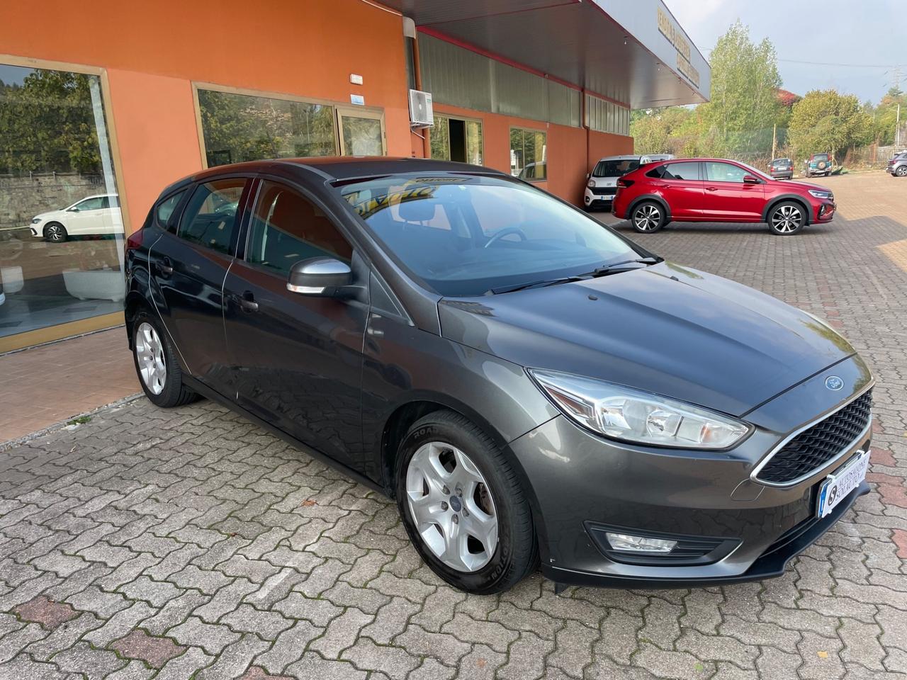 Ford Focus 1.6 120 CV GPL Plus 5P.