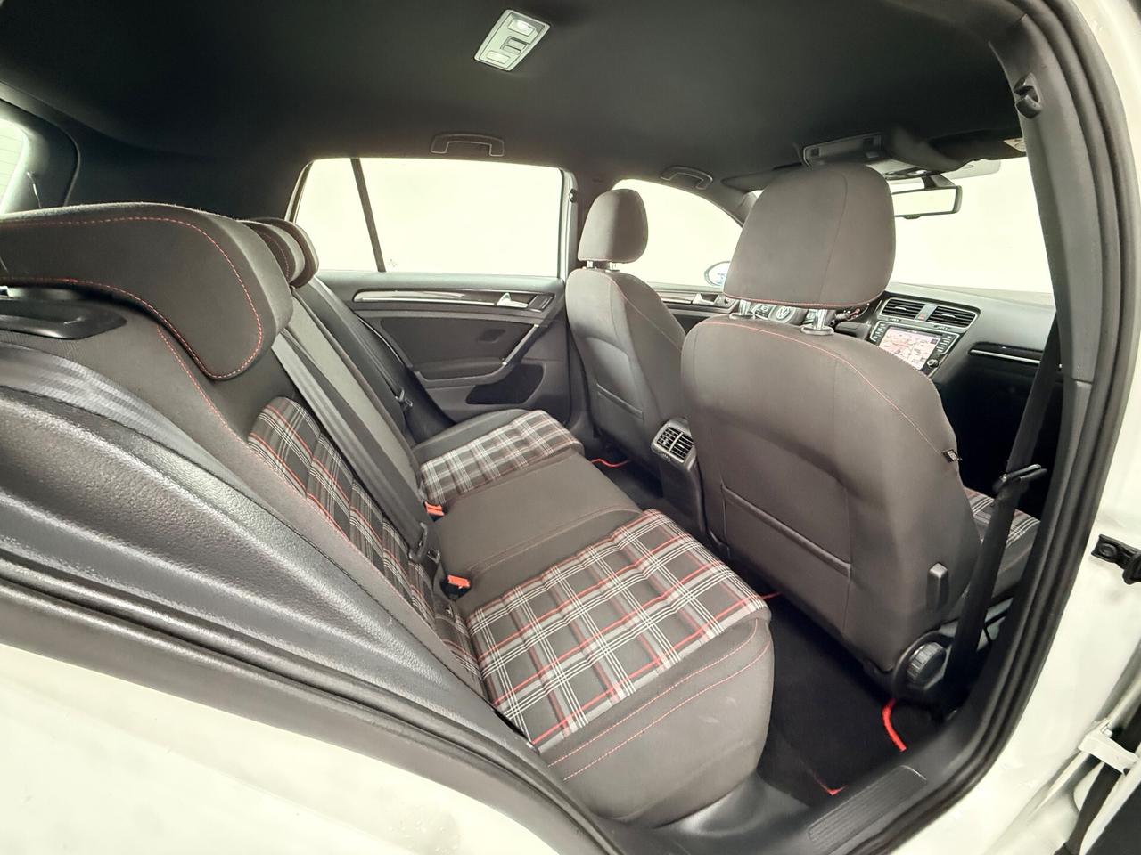 Volkswagen Golf GTI Performance 2.0 TSI 230cv 5p. 4 Free BMT 01/2015