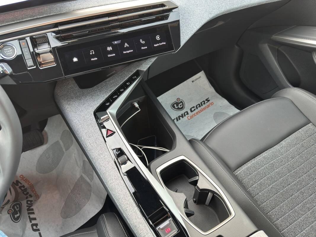 Peugeot 3008 1.2 hybrid Allure 145cv Automatica con Telecamera