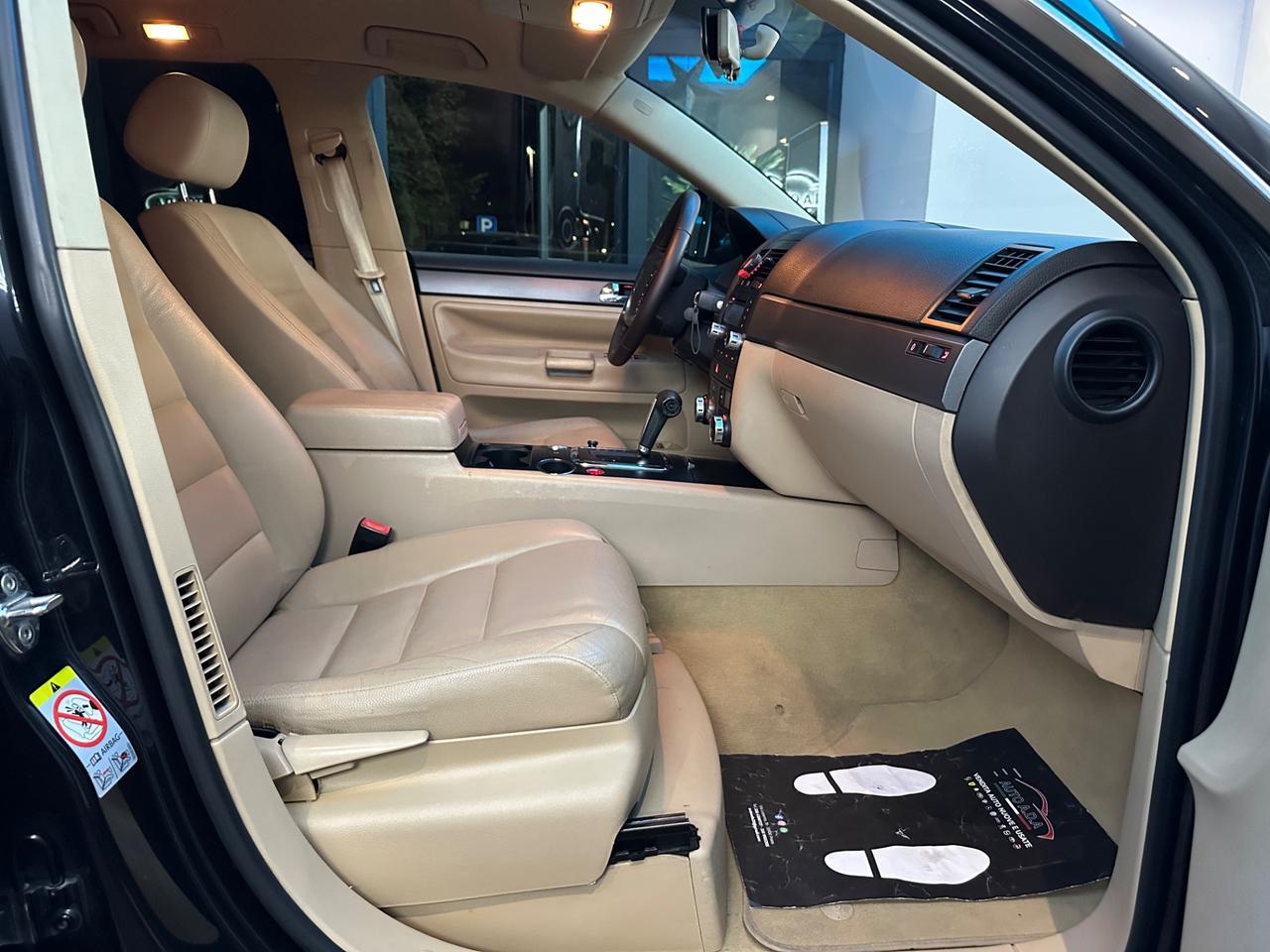 Volkswagen Touareg 3.0 V6 TDI DPF tiptronic Exclusive