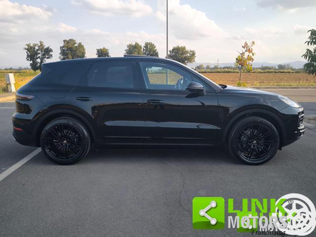 PORSCHE Cayenne 3.0 V6