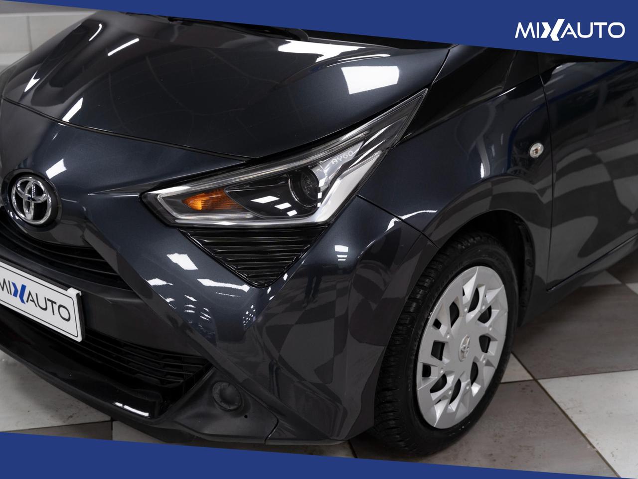 Toyota Aygo 1.0 X-Play Connect 72CV