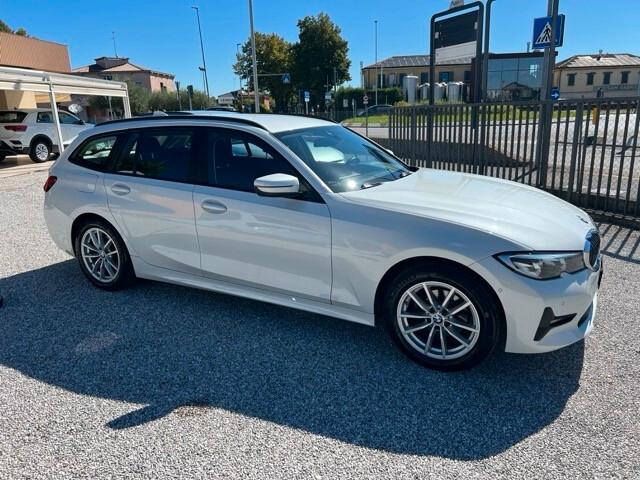 Bmw 318 d G21 Touring 318d Business Advantage auto
