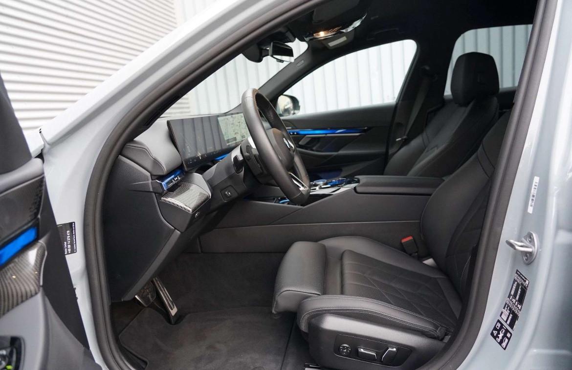 Bmw 520 X DRIVE AUTO A NOLEGGIO