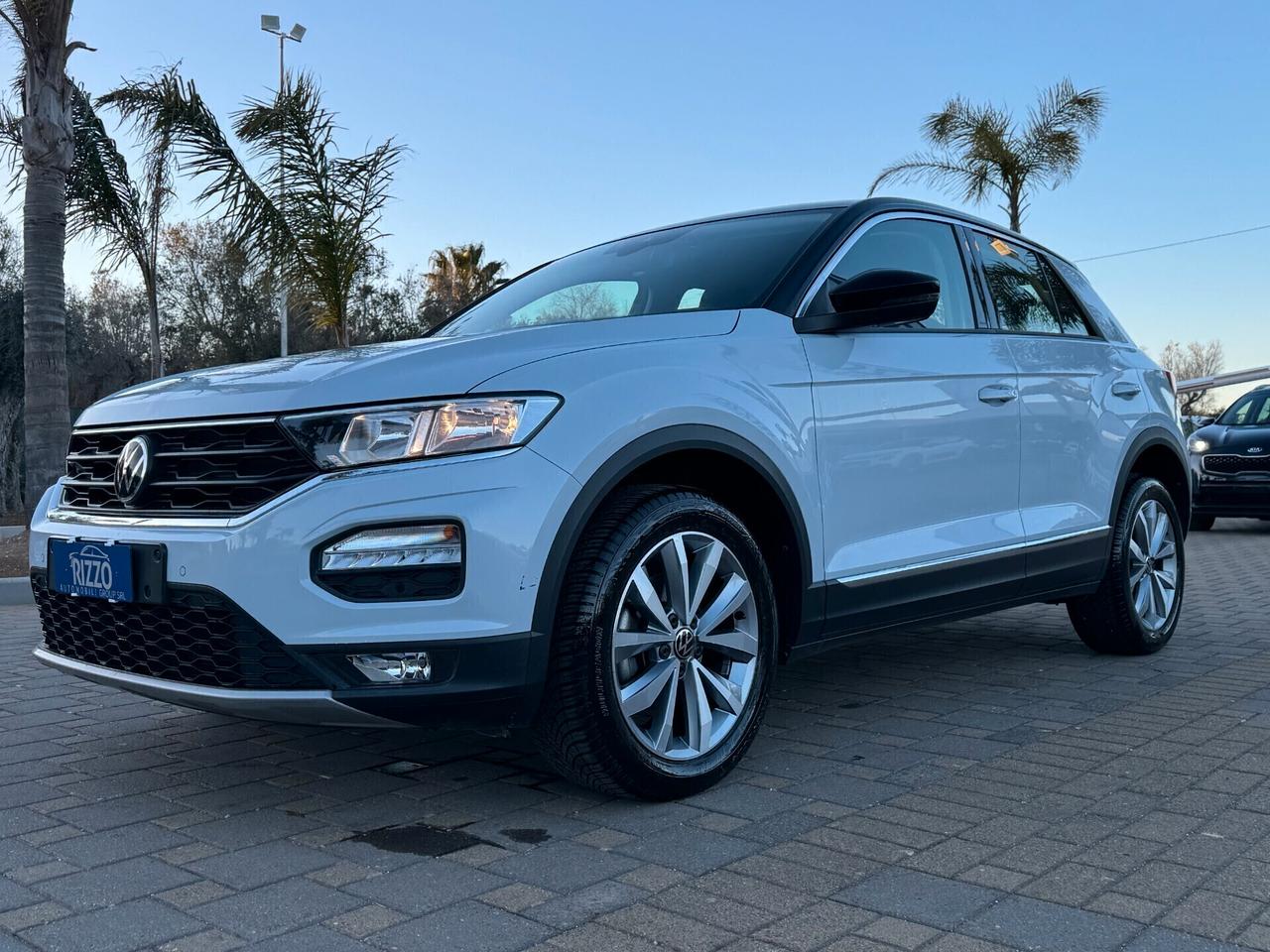 Volkswagen T-Roc 1.0TSI Style BlueMotion Navi VARI COLORI DISPONIBILI