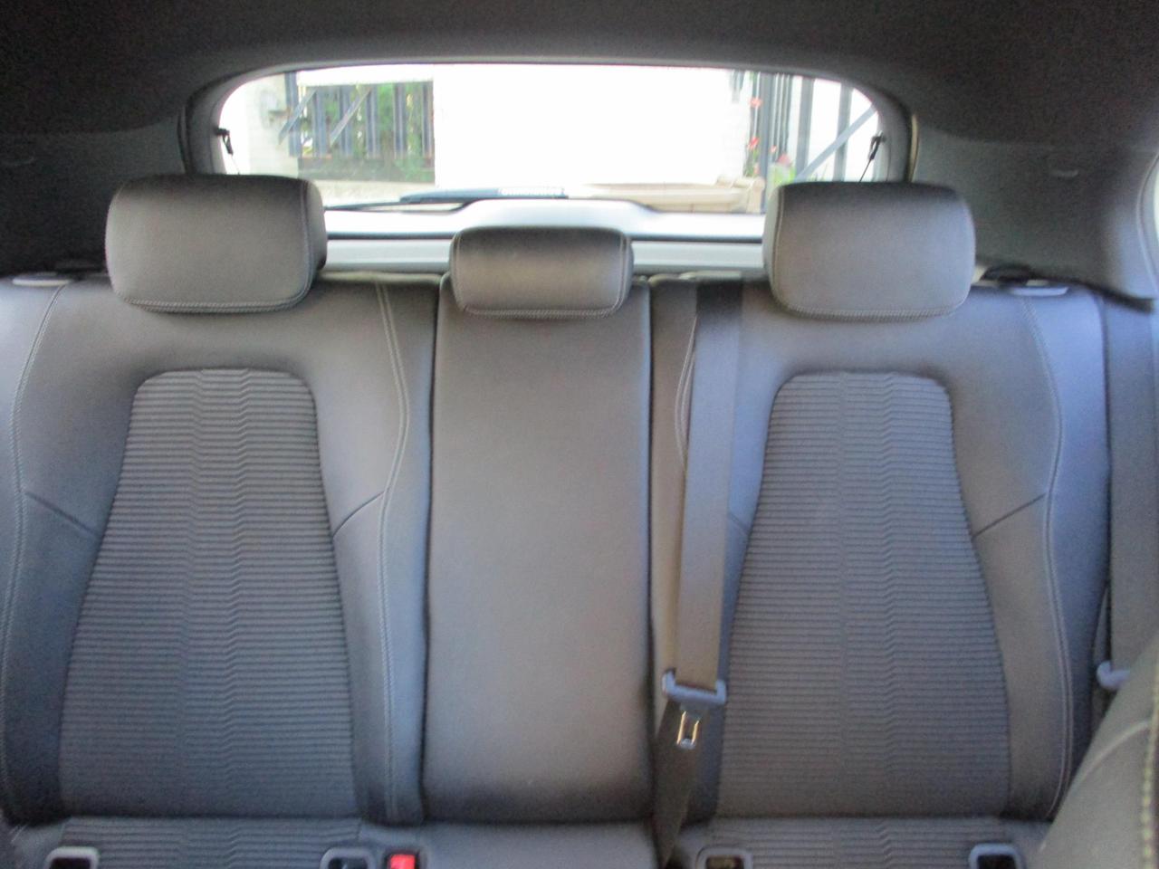 MERCEDES CLASSE A 180D 115cv Sport auto